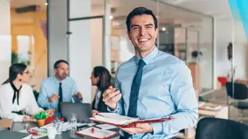 حرية كاملة في صناعة مقالات احترافية